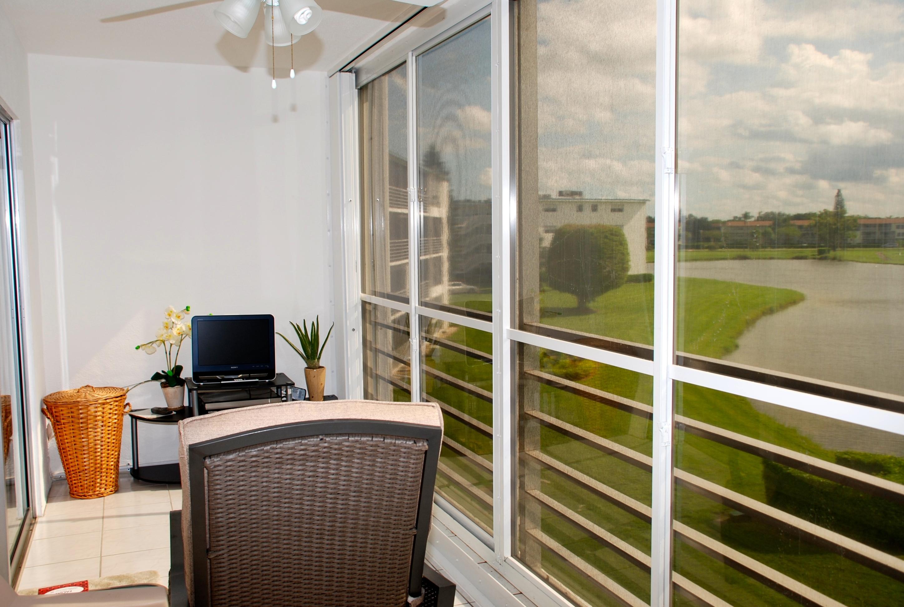 3064 Exeter Boca Raton, FL 33434 - Photo 14 of 18 Patio - View