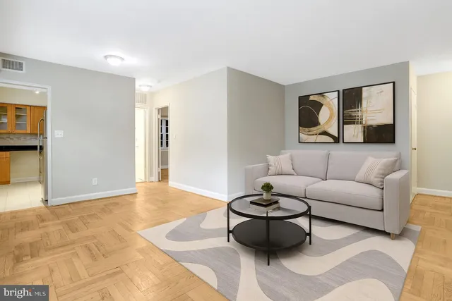 $279,999 | 1307 North Ode Street, Unit 424, Arlington, VA 22209