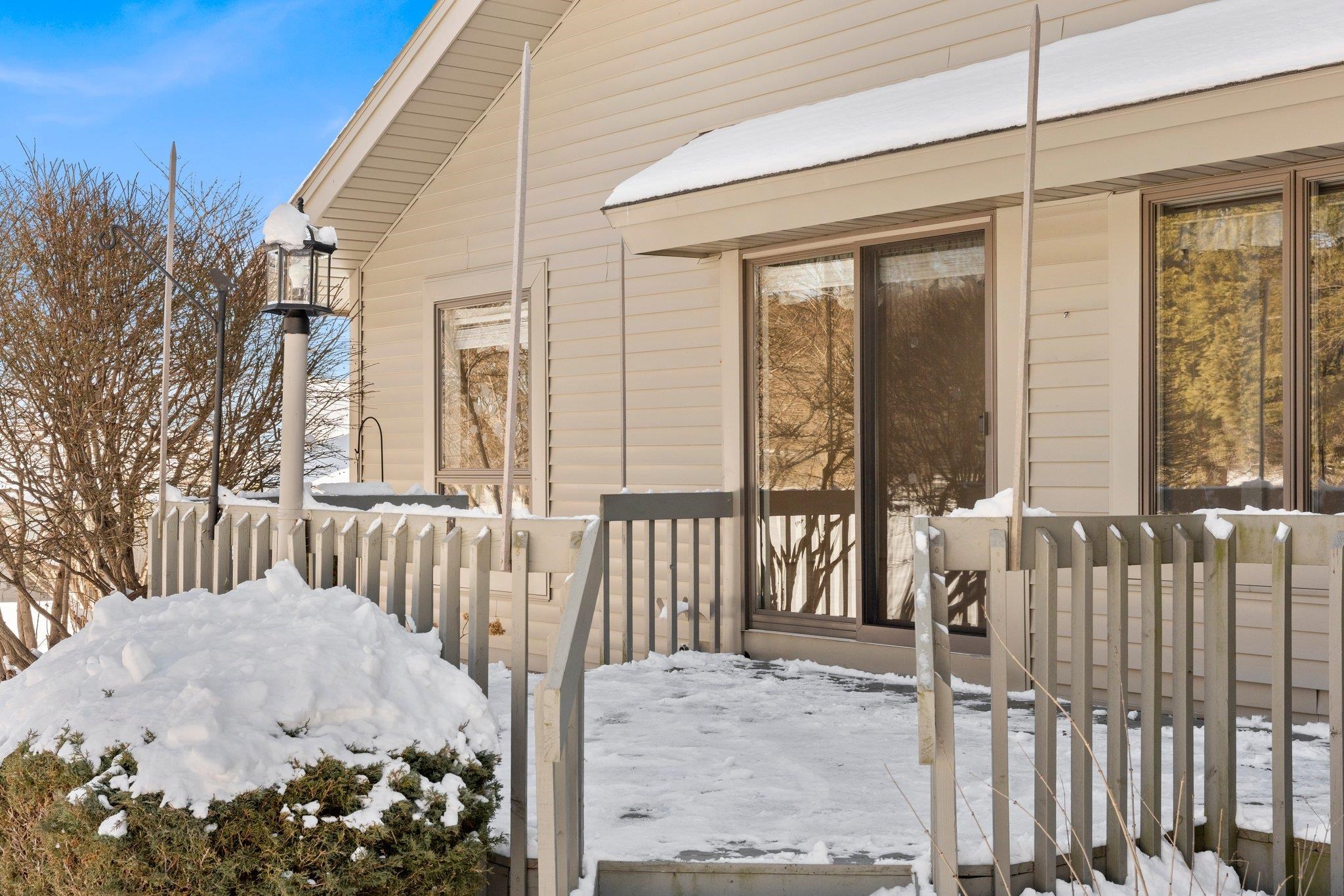 3824 Ridgeway Place Traverse City, MI 49684 - Photo 4 of 28 Gallery Image 4