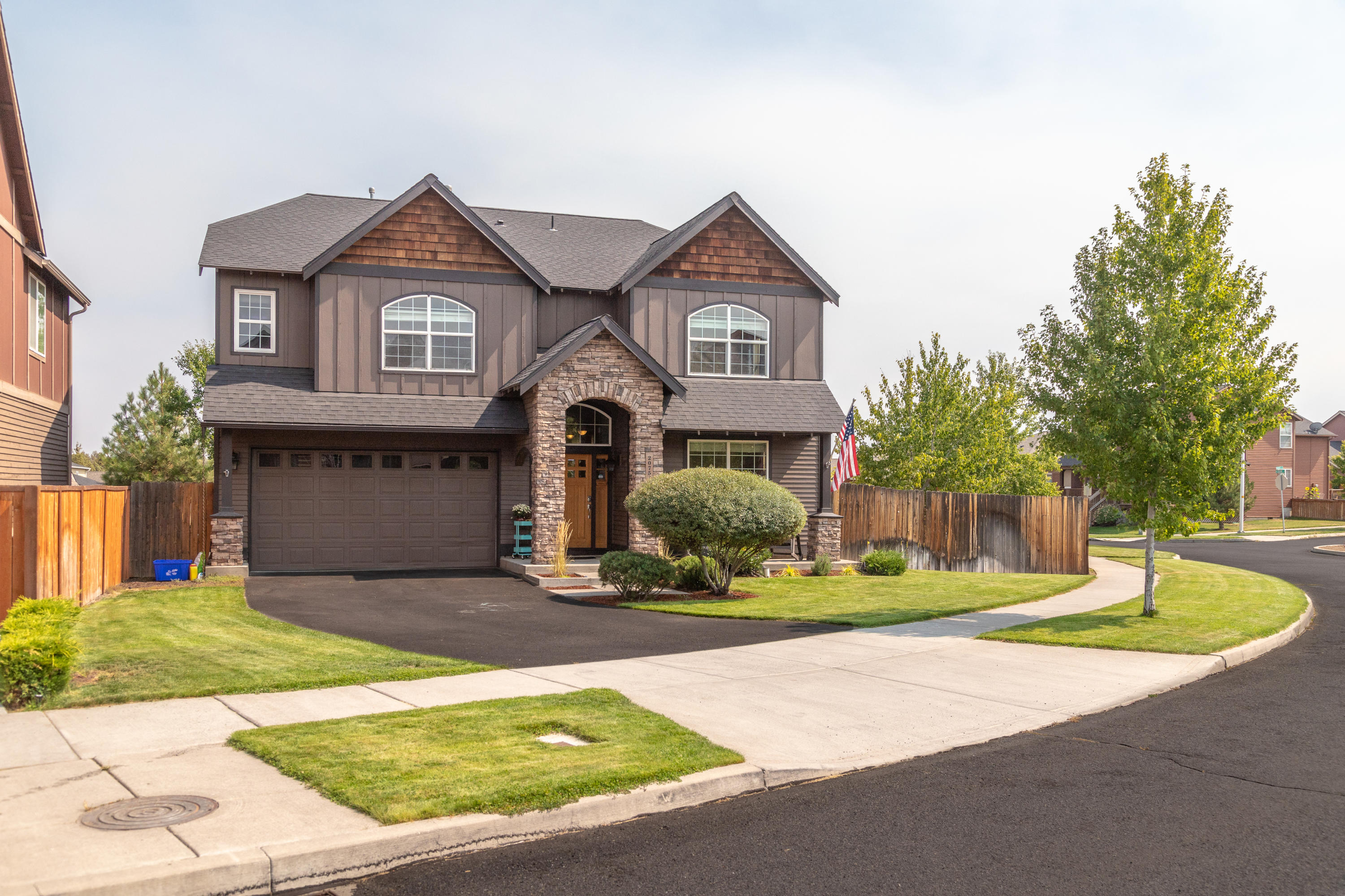 20754 Kilbourne Loop Bend, OR 97701 - Photo 3 of 45 PhotoMyListing-4