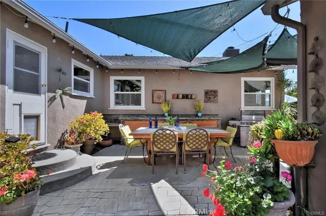 $6,200 | 14018 Hesby Street, Sherman Oaks, CA 91423