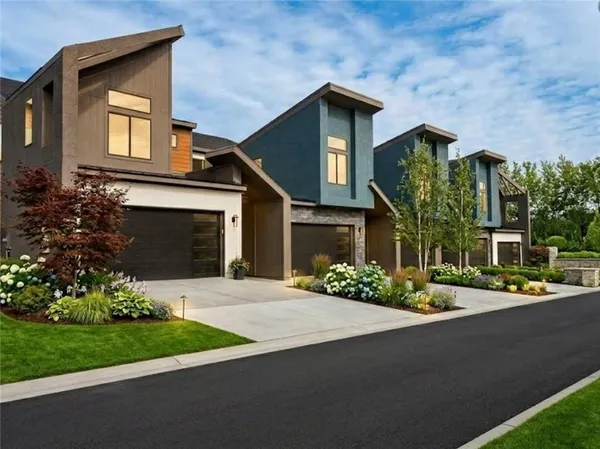 $609,950 | 22142 West 116th Terrace, Olathe, KS 66061