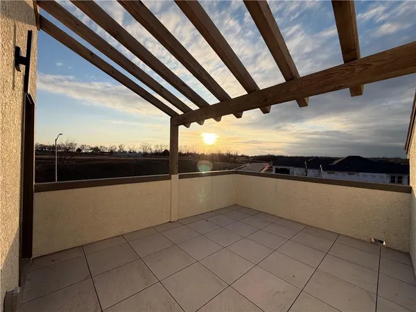 $609,950 | 22142 West 116th Terrace, Olathe, KS 66061