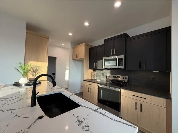 $609,950 | 22142 West 116th Terrace, Olathe, KS 66061