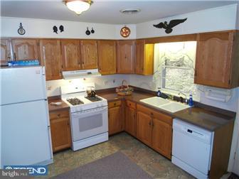 1712 Friedensburg Road Reading, PA 19606 - Photo 3 of 12 Gallery Image 3
