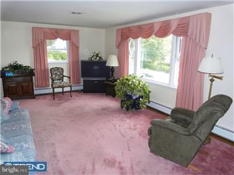 1712 Friedensburg Road Reading, PA 19606 - Photo 5 of 12 Gallery Image 5