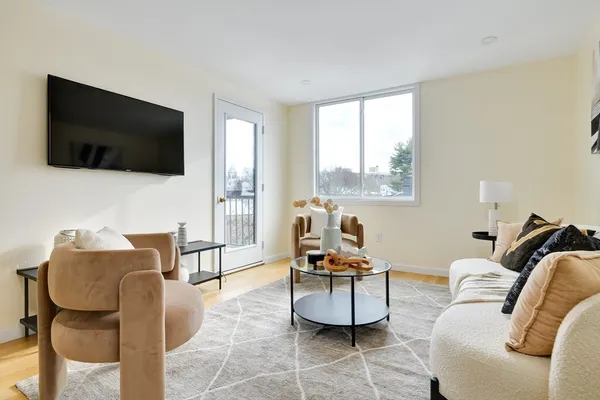 $935,000 | 321 Harvard Street, Unit 307, Cambridge, MA 02139