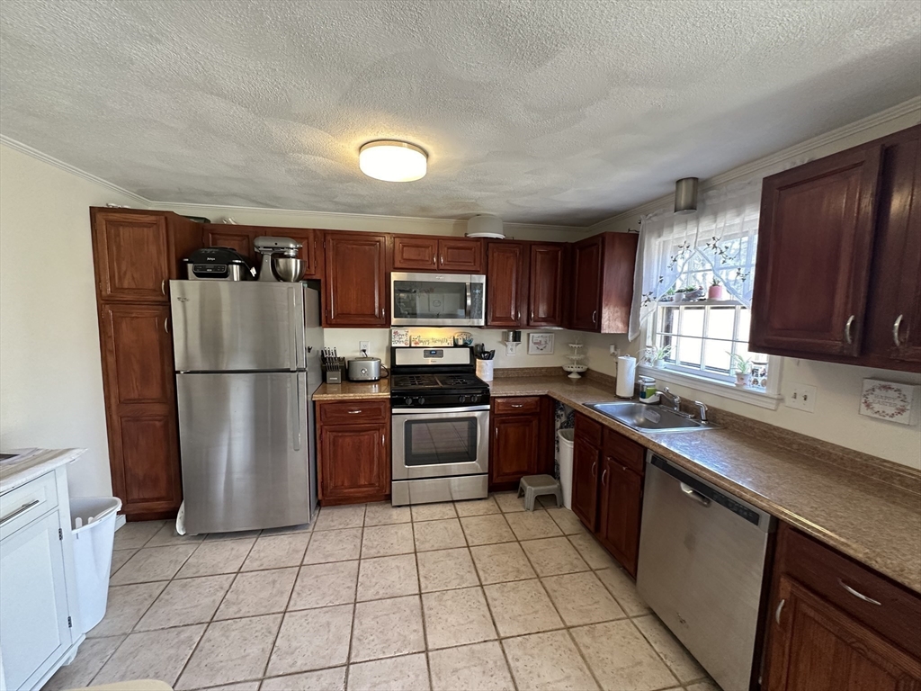 1 Apple Ridge Road, Unit 5 Maynard, MA 01754 - Photo 6 of 30 Gallery Image 6
