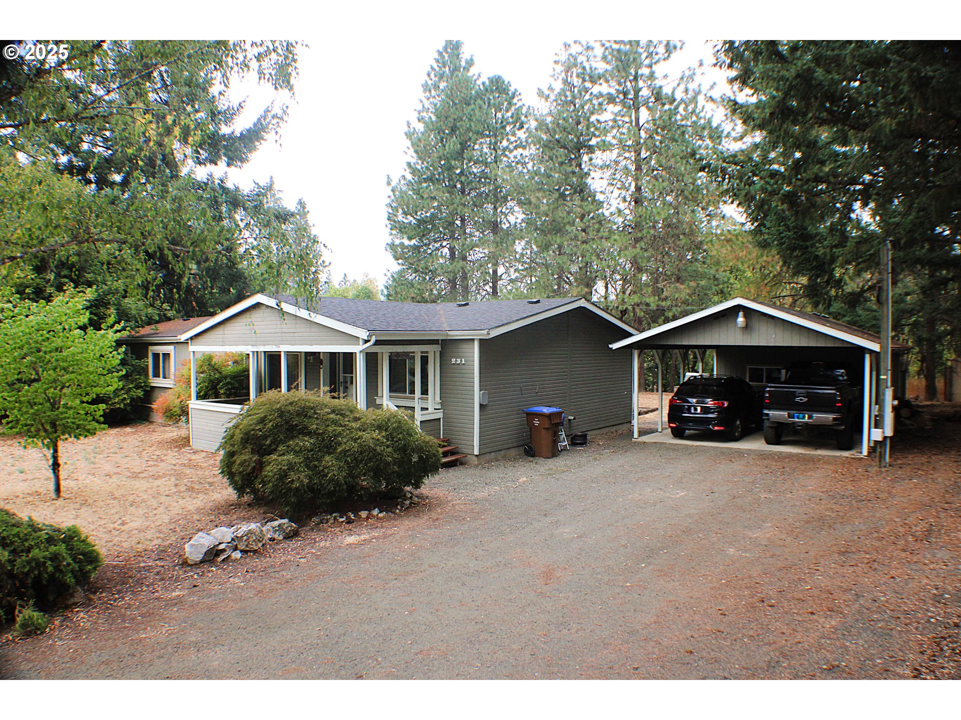 231 Arrow Way Myrtle Creek, OR 97457 - Photo 3 of 43