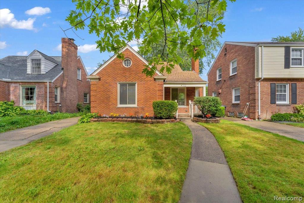 4702 Yorkshire Road Detroit, MI 48224 - Photo 1 of 25