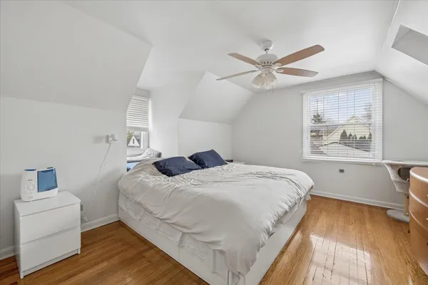 $375,000 | 573 Dublin Drive, Mundelein, IL 60060