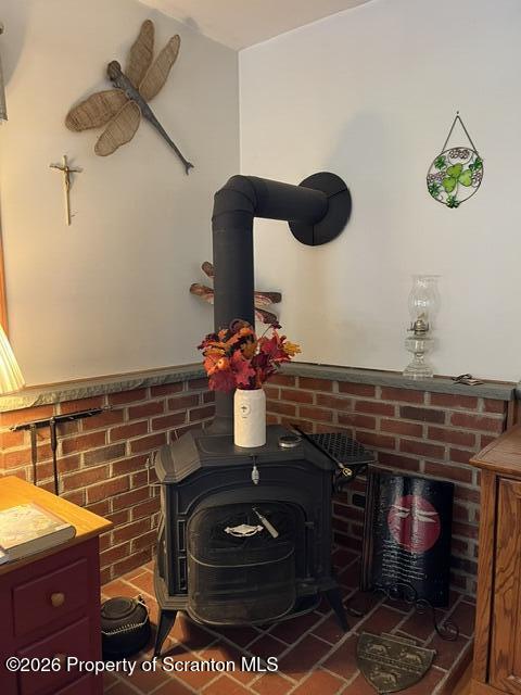 5 East Lake Road Moscow, PA 18444 - Photo 10 of 46 Living room Woodstove