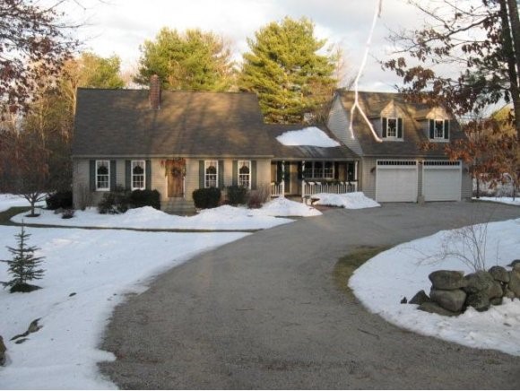 7 Hook Road Candia, NH 03034 - Photo 1 of 1