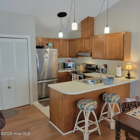 $112,500 | 137 West Victoria Court, Unit E, Greenville, NC 27834