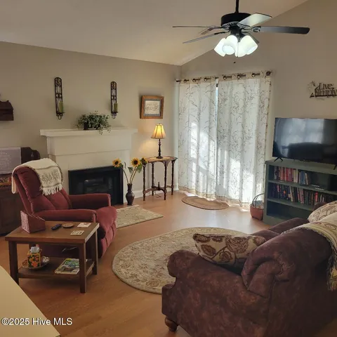 $112,500 | 137 West Victoria Court, Unit E, Greenville, NC 27834