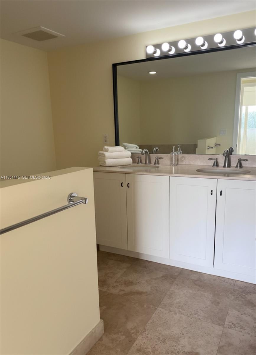 3232 Southwest 22nd Terrace, Unit 1006 Miami, FL 33145 - Photo 12 of 20