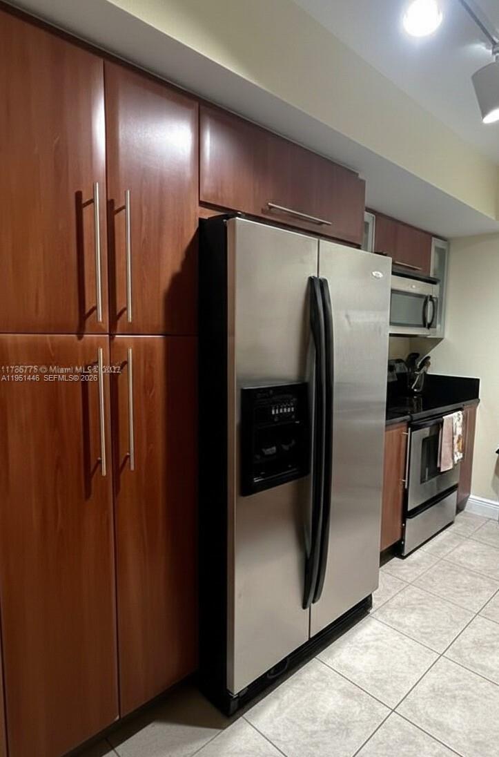 3232 Southwest 22nd Terrace, Unit 1006 Miami, FL 33145 - Photo 4 of 20