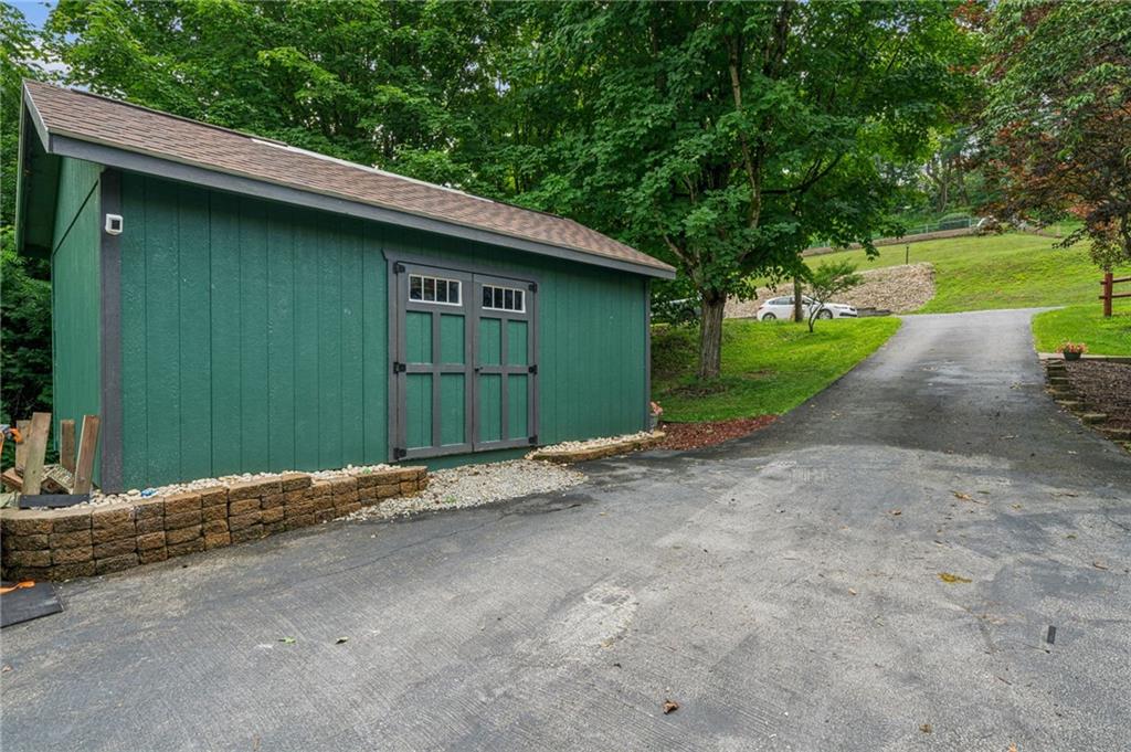 218 4th Street Houston, PA 15342 - Photo 35 of 37