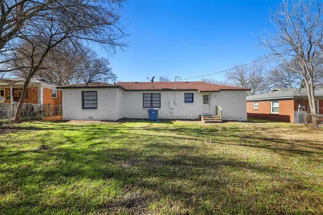 $1,595 | 863 Ala Drive, White Settlement, TX 76108