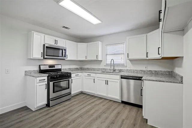 $1,595 | 863 Ala Drive, White Settlement, TX 76108