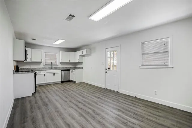 $1,595 | 863 Ala Drive, White Settlement, TX 76108