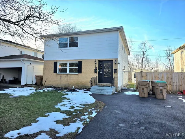 $1,600 | 50 Strasbourg Drive, Cheektowaga, NY 14227