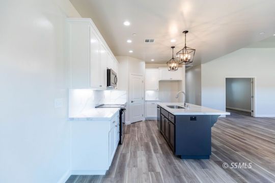 413 West Cielo Avenue Ridgecrest, CA 93555 - Photo 13 of 37