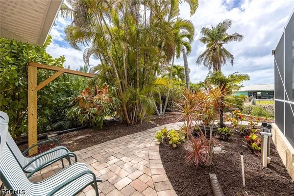 $589,900 | 11361 Argentine Court, Bokeelia, FL 33922