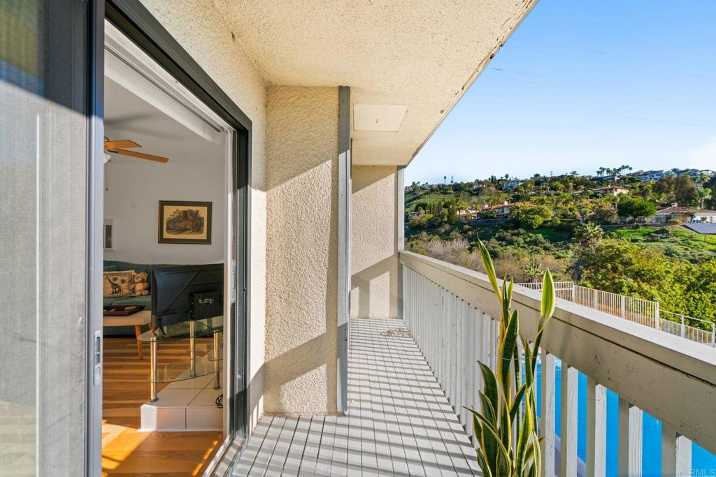 2376 Altisma Way, Unit K Carlsbad, CA 92009 - Photo 22 of 44