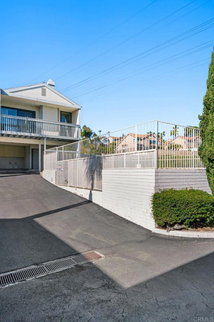 2376 Altisma Way, Unit K Carlsbad, CA 92009 - Photo 40 of 44
