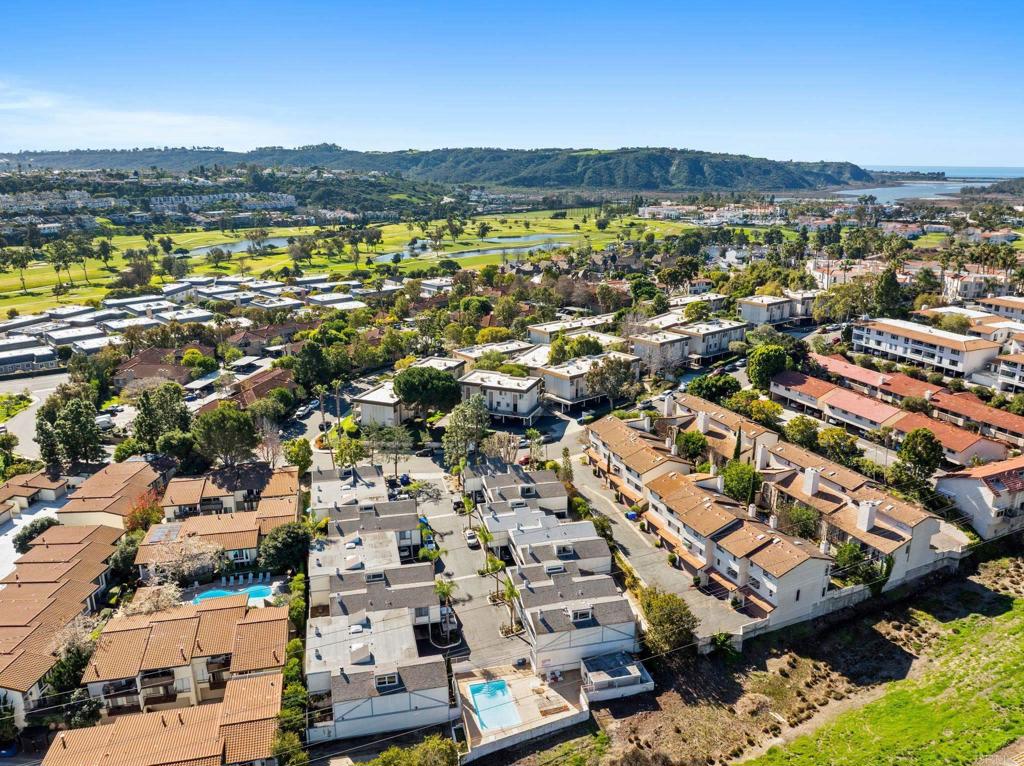 2376 Altisma Way, Unit K Carlsbad, CA 92009 - Photo 6 of 44