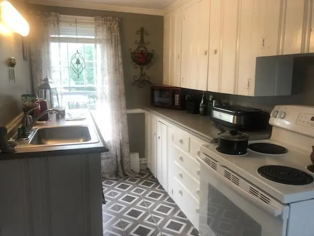 $2,000 | 22 Pleasant View Avenue, Smithfield, RI 02828