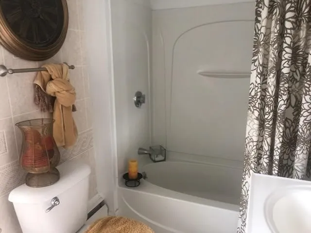 $2,000 | 22 Pleasant View Avenue, Smithfield, RI 02828