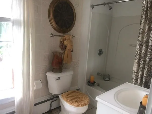 $2,000 | 22 Pleasant View Avenue, Smithfield, RI 02828