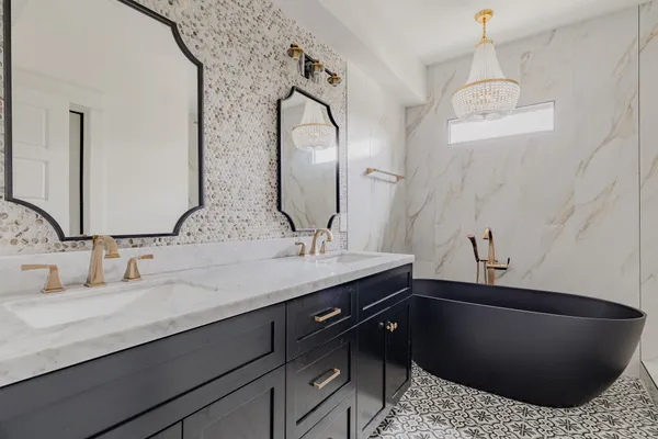 $1,225,000 | 1316 3rd Avenue North, Nashville, TN 37208