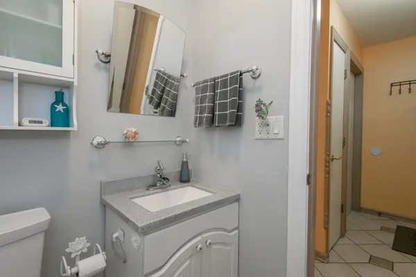 $389,900 | 17321 West Observatory Road, New Berlin, WI 53146