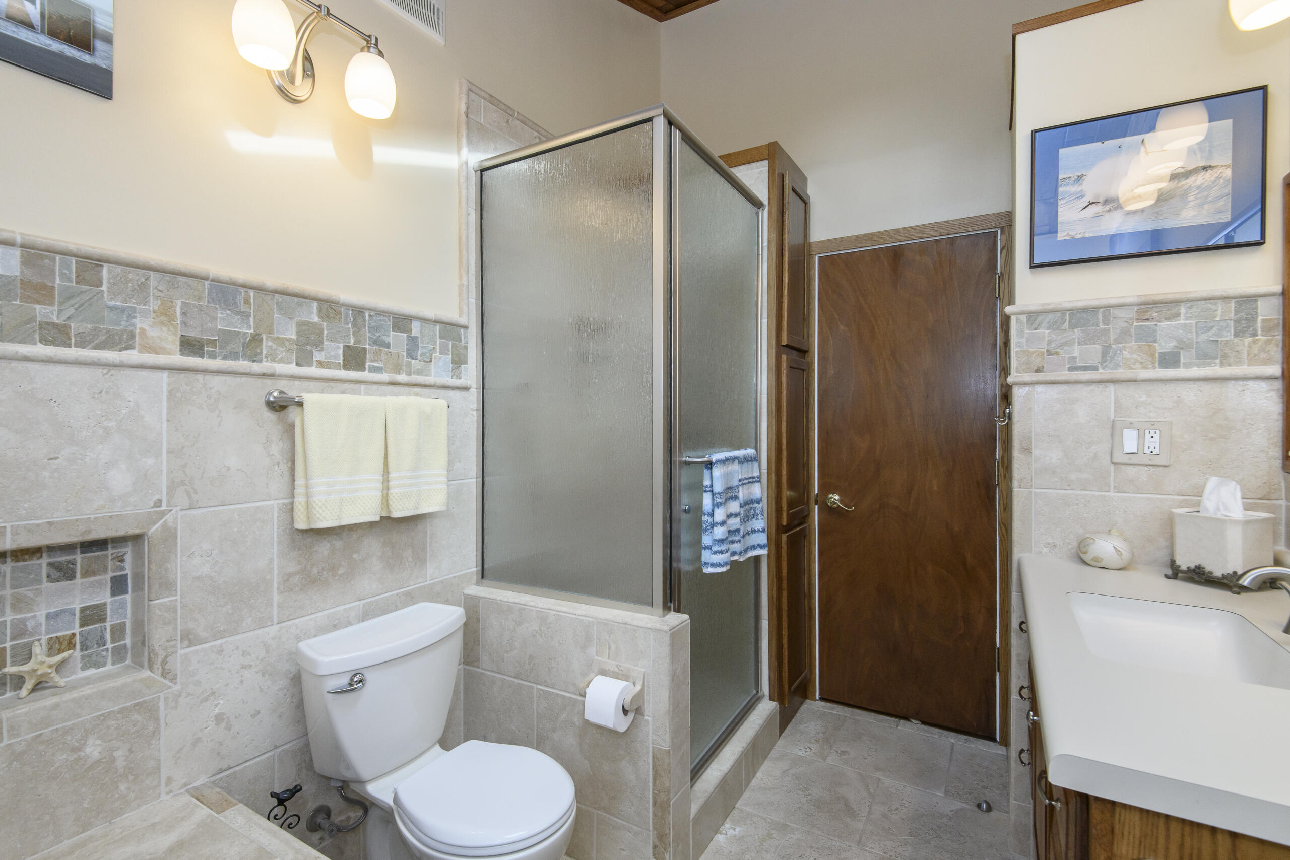 17321 West Observatory Road New Berlin, WI 53146 - Photo 13 of 30 13