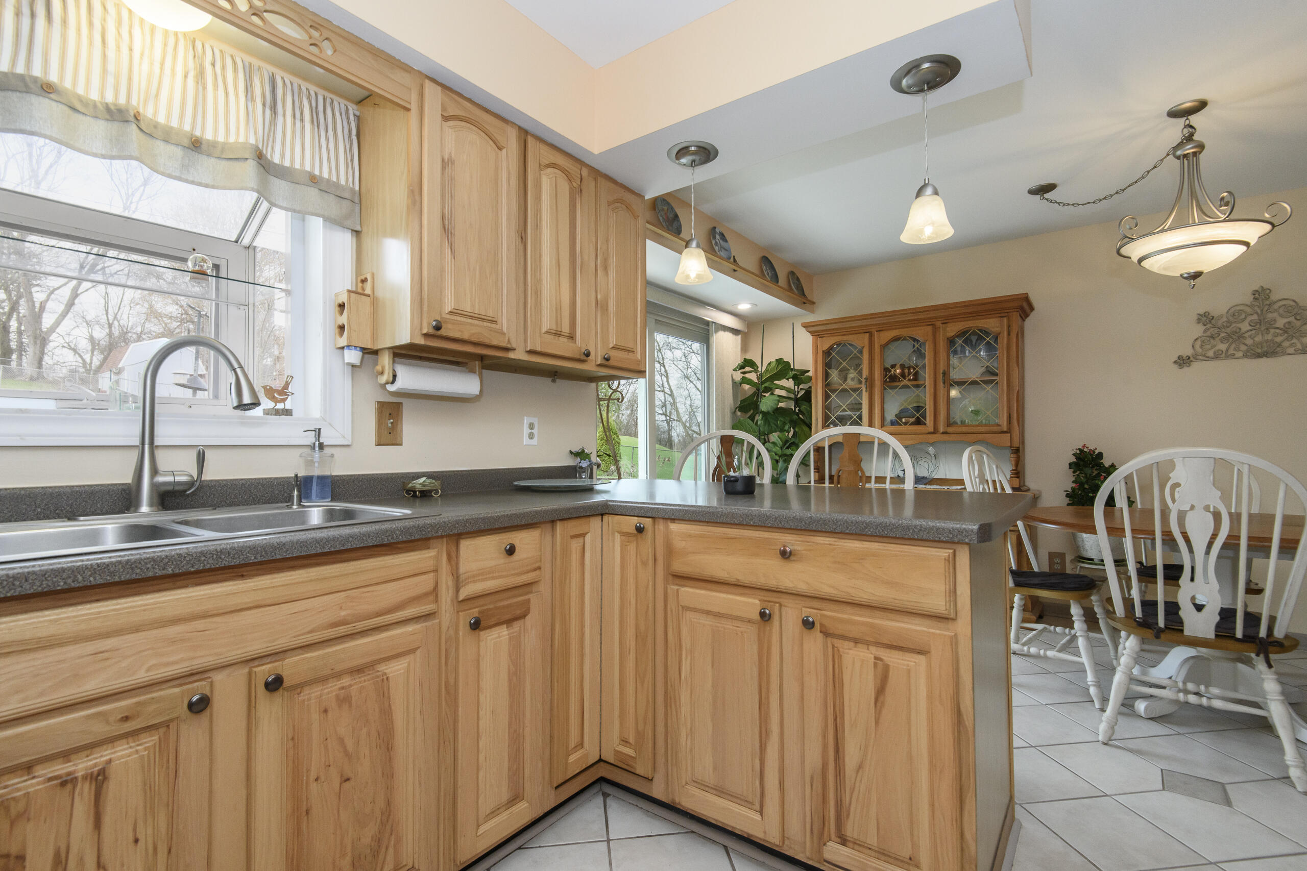 17321 West Observatory Road New Berlin, WI 53146 - Photo 6 of 30 6