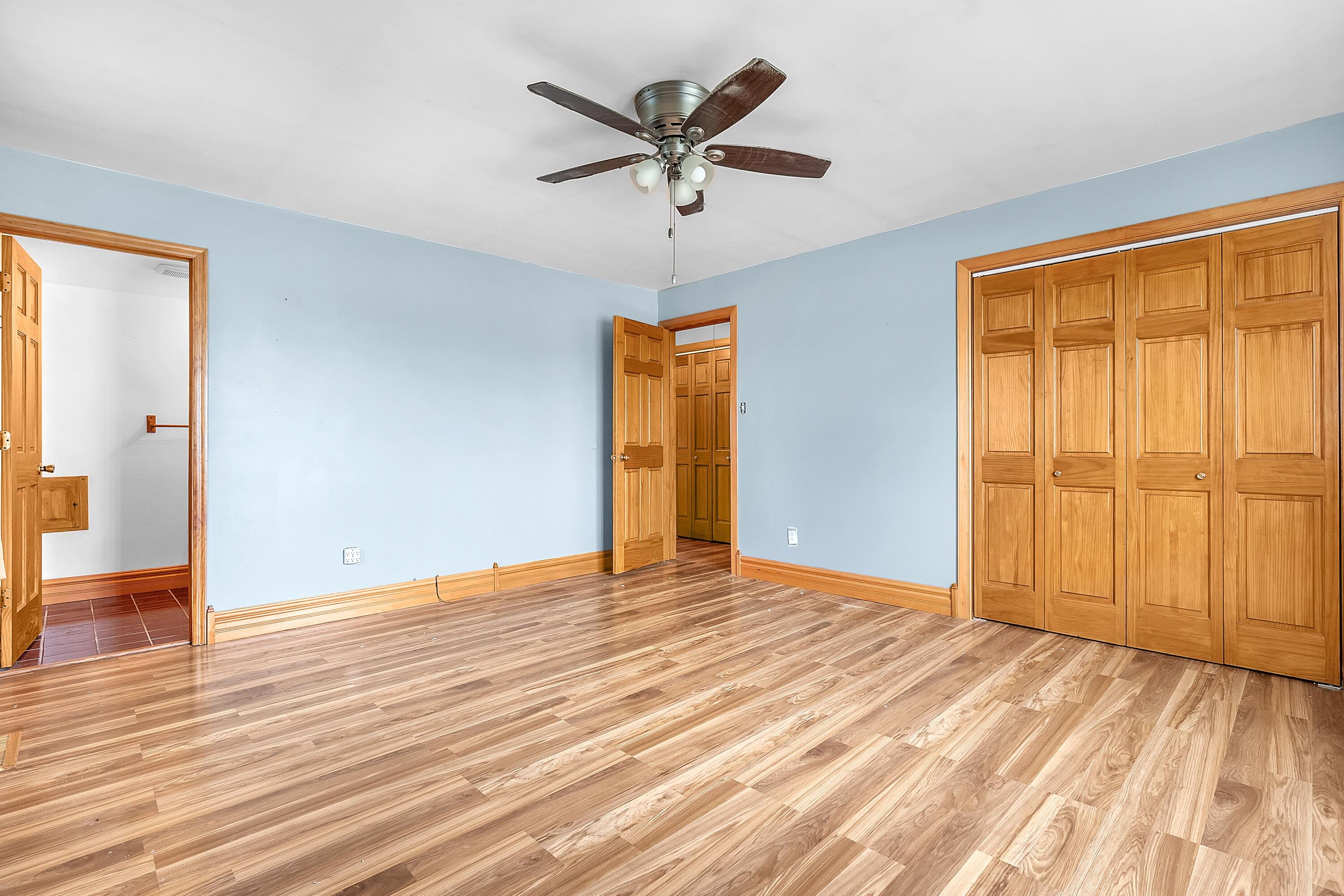 548 Robyn Road, Unit B Valparaiso, IN 46385 - Photo 11 of 18 3000x2001