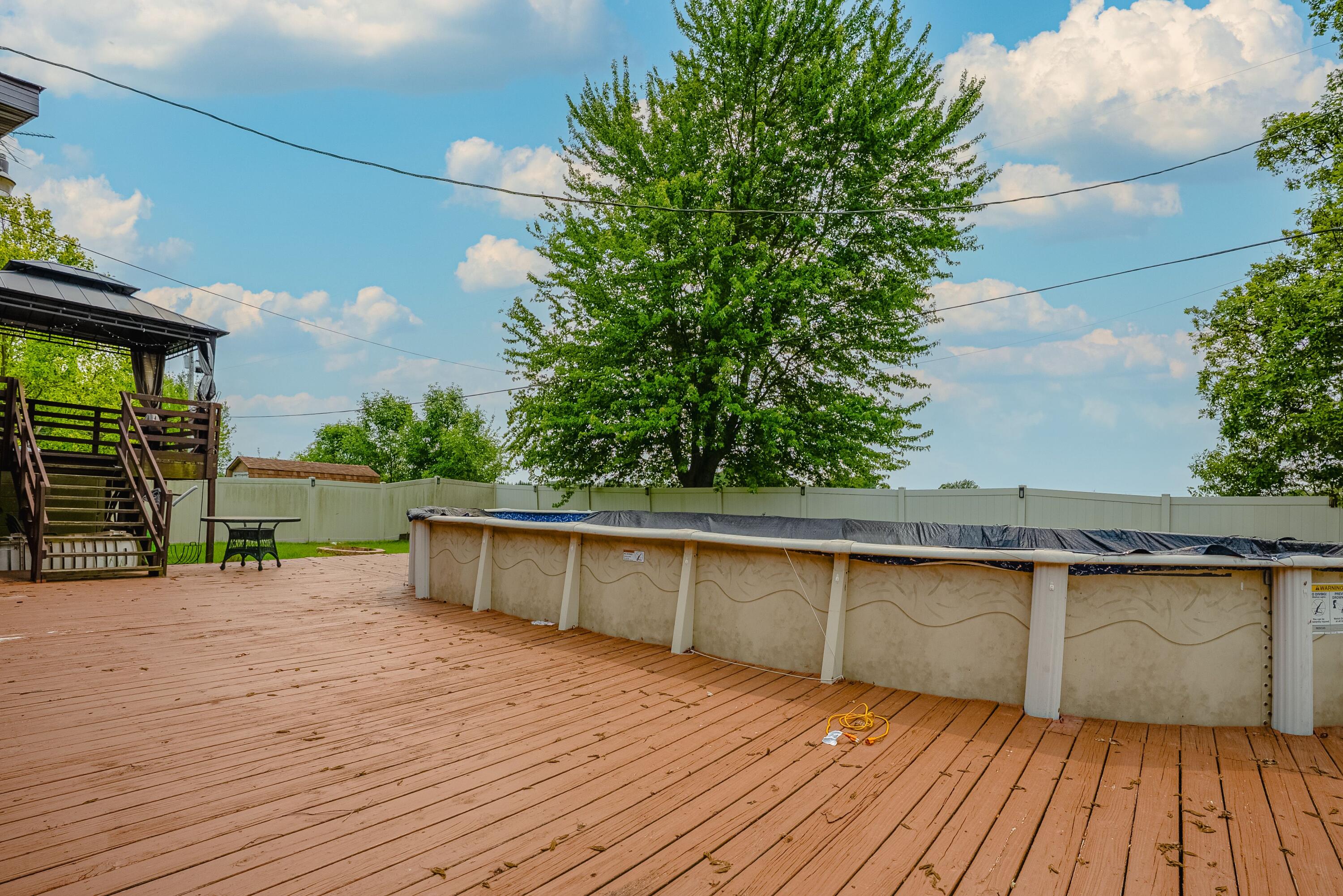 548 Robyn Road, Unit B Valparaiso, IN 46385 - Photo 17 of 18 3000x2003