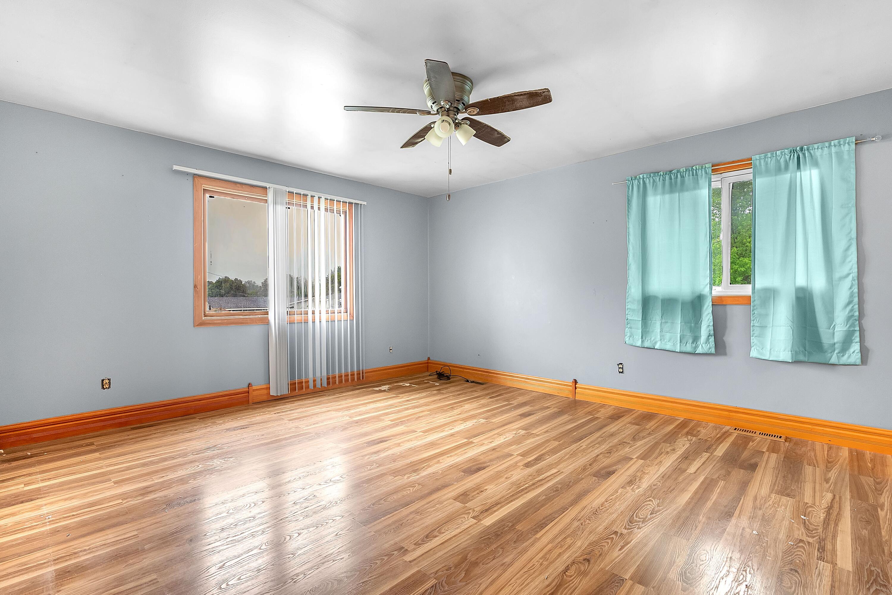 548 Robyn Road, Unit B Valparaiso, IN 46385 - Photo 10 of 18 3000x2002