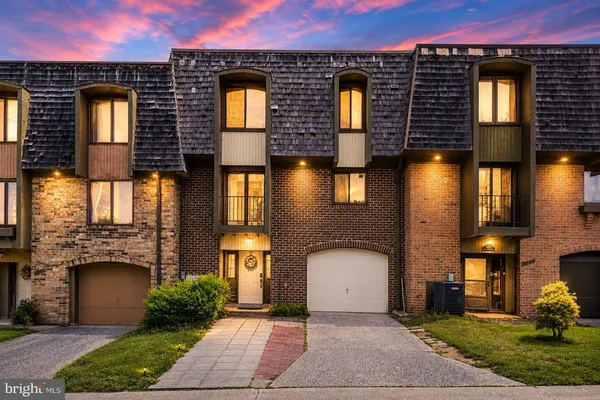 $415,000 | 9507 Fern Hollow Way, Montgomery Village, MD 20886