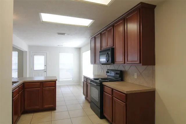 $2,250 | 21802 Dimmett Way, Spring, TX 77388