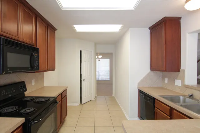 $2,250 | 21802 Dimmett Way, Spring, TX 77388