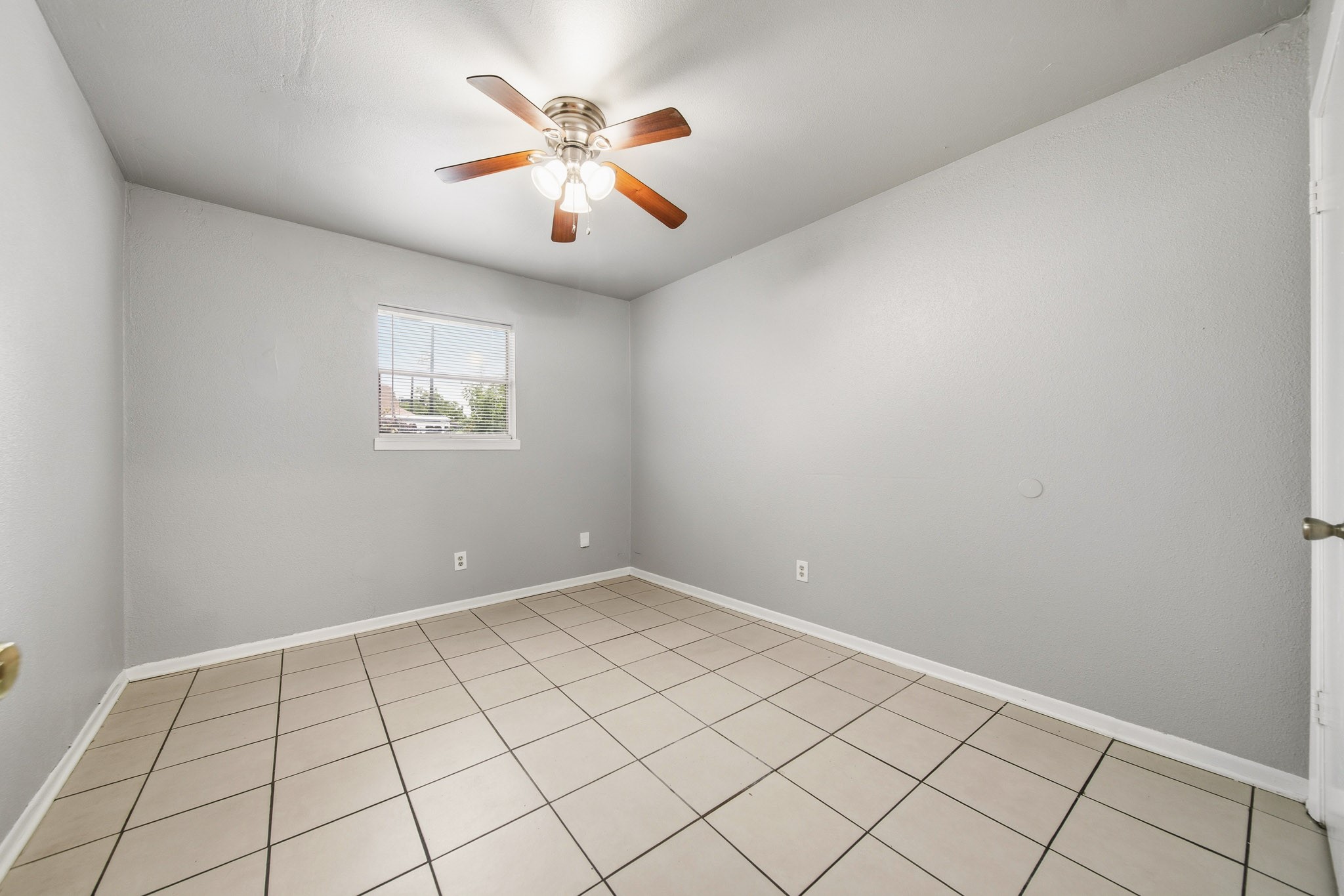 6116 Octavia Street, Unit 1/2 Houston, TX 77026 - Photo 9 of 17