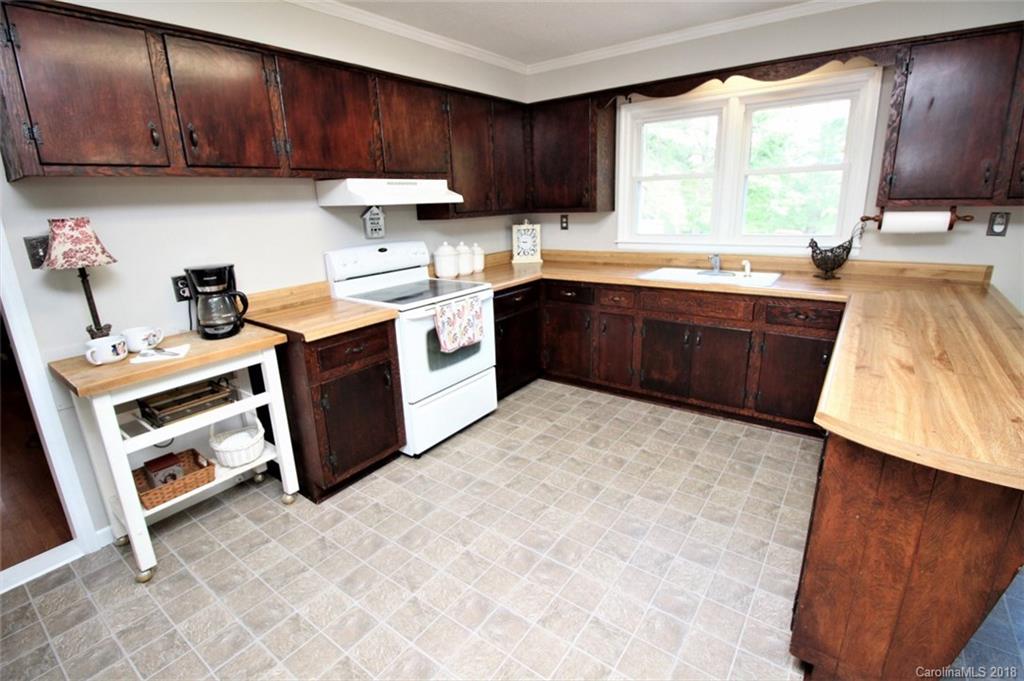 2984 State Rd S-46-1474 Clover, SC 29710 - Photo 10 of 31