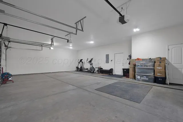 $585,000 | 10855 Travis Lane, Dumas, TX 79029