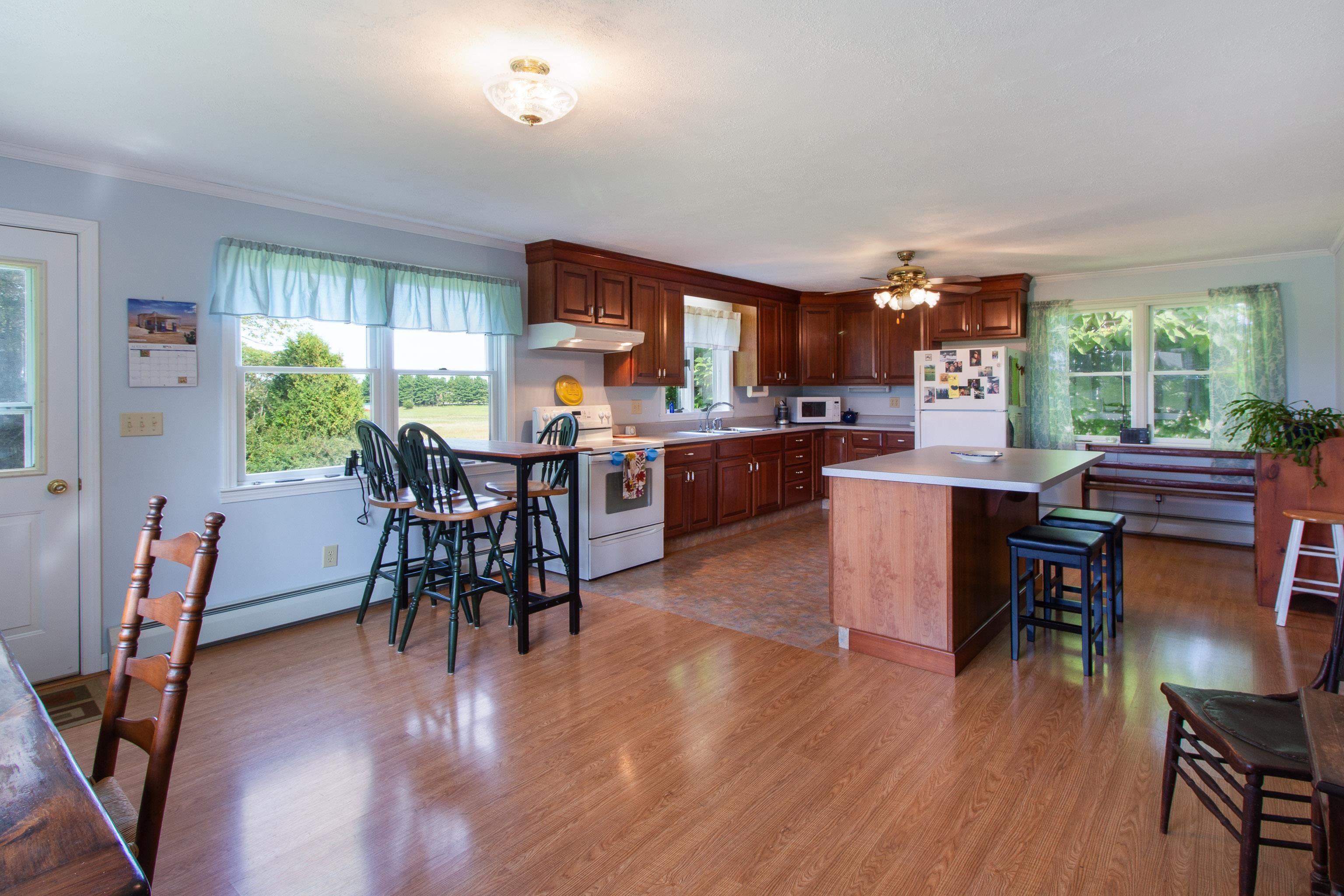 109 Kibbe Point Road South Hero, VT 05486 - Photo 10 of 40 Gallery Image 10