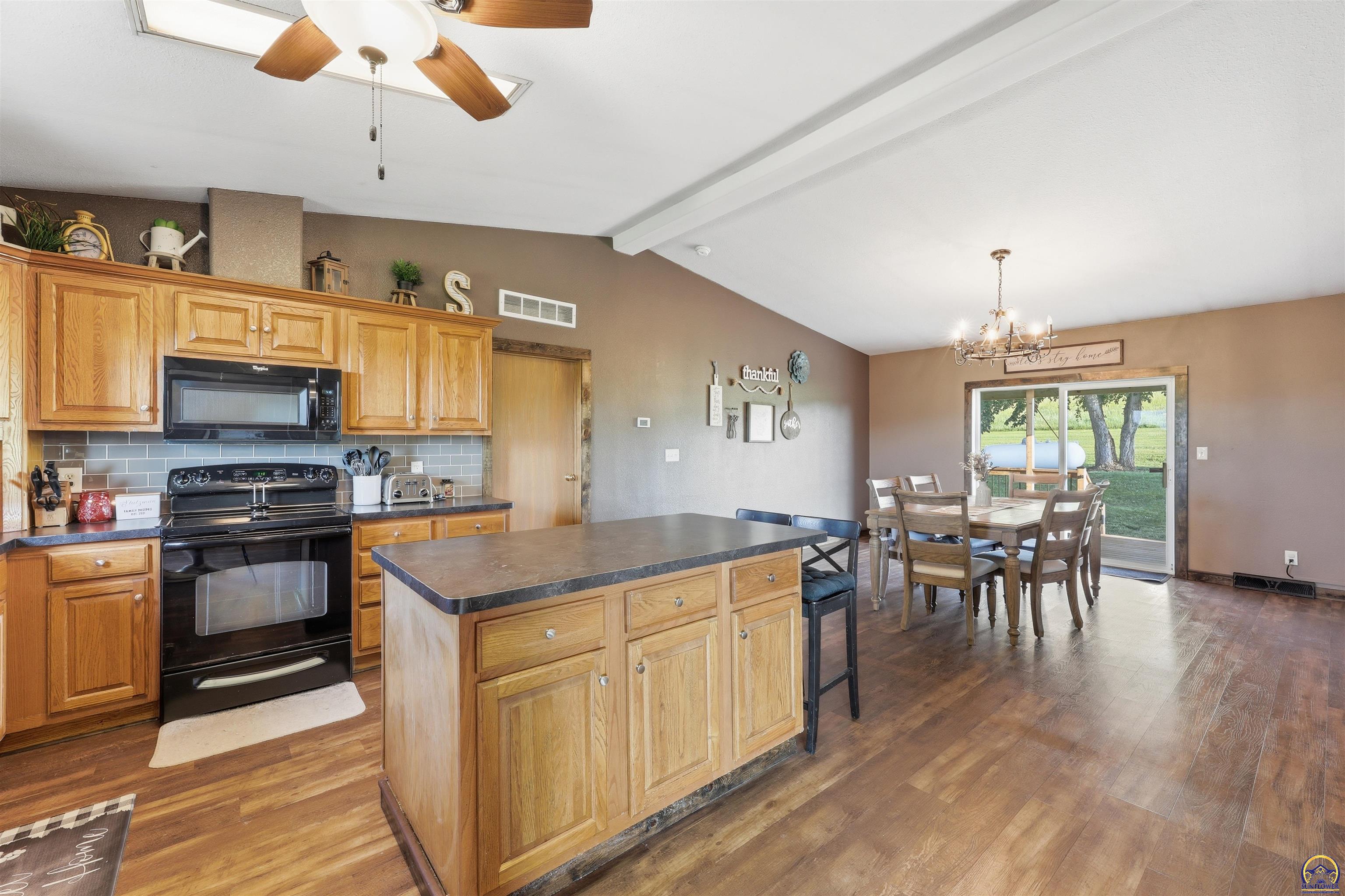 6449 Northwest Humphrey Road Topeka, KS 66618 - Photo 13 of 47