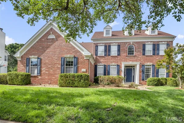 $950,000 | 17655 Vintage Oak Drive, Wildwood, MO 63038